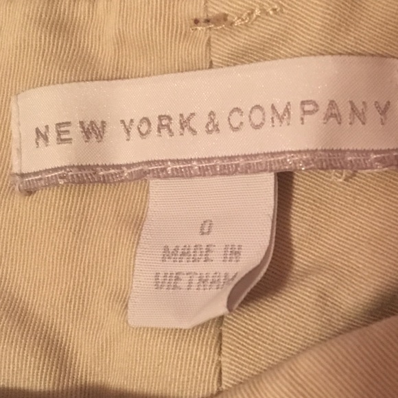 New York and Company size 0 (women’s) khaki shorts - Picture 3 of 5